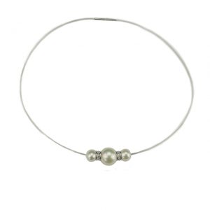 Elegantes Collier mit Süßwasser-Perlen